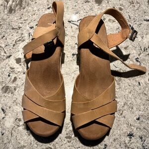 TOMS Light Brown Strappy Wedges